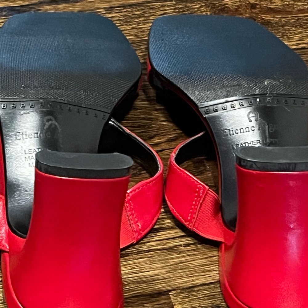 cute Red SZ 6 Etienne Aigner (never worn) - Picture 9 of 10